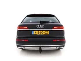 Audi Q7 (2021) thumbnail 6