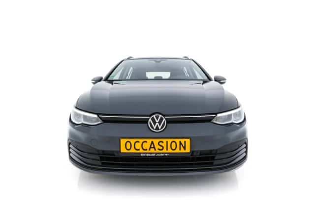 Volkswagen Golf (2020) thumbnail 3