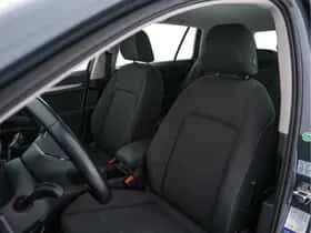 Volkswagen Golf (2020) thumbnail 24