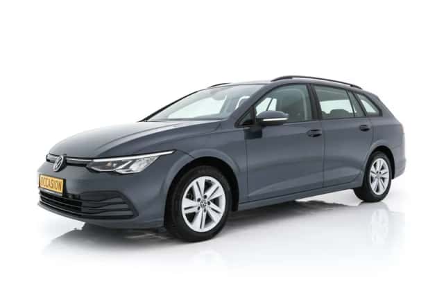 Volkswagen Golf (2020) thumbnail 4