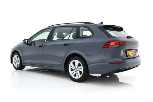 Volkswagen Golf (2020) thumbnail 5