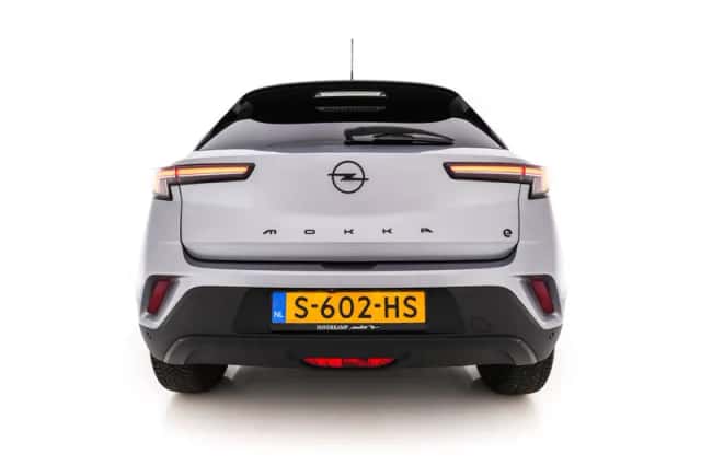 Opel Mokka-e (2023) thumbnail 6