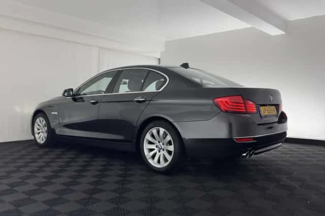 BMW 5-Serie (2016) thumbnail 5