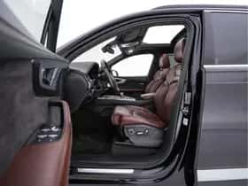 Audi Q7 (2017) thumbnail 9