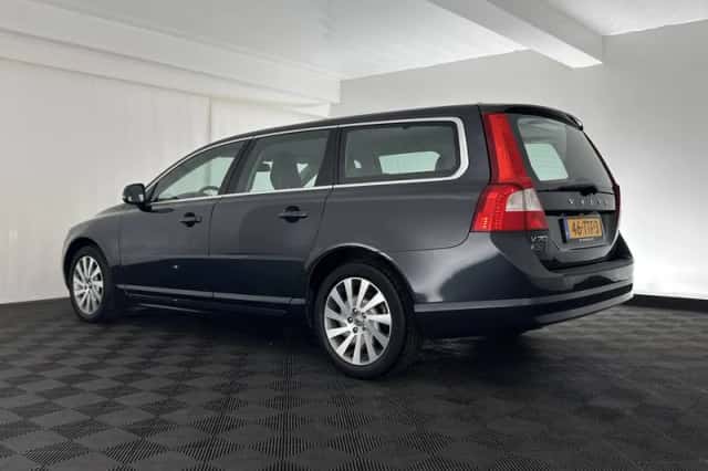 Volvo V70 (2012) thumbnail 5