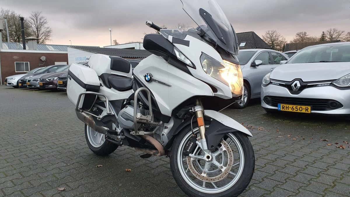 BMW R — foto 1