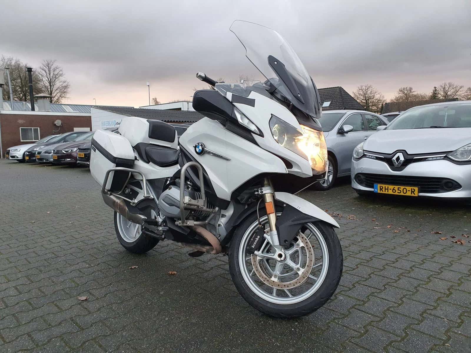 BMW R (2018) — foto 1