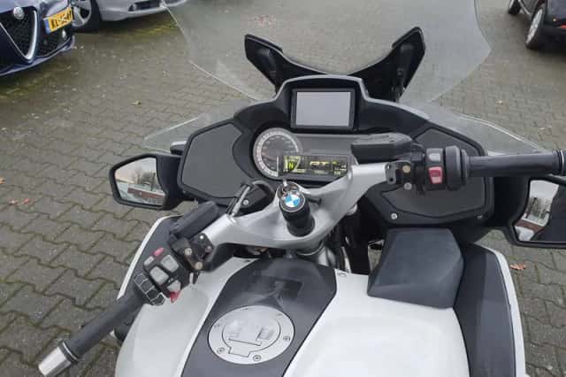 BMW R (2018) thumbnail 7