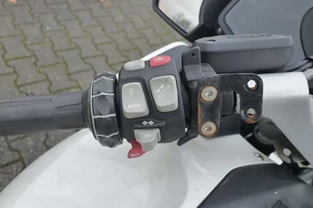 BMW R (2018) thumbnail 9