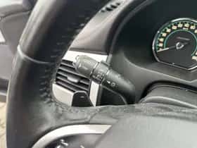 Jaguar XF (2014) thumbnail 19