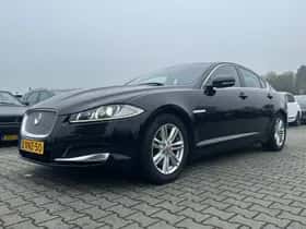 Jaguar XF (2014) thumbnail 3