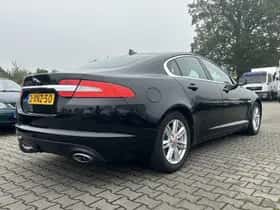 Jaguar XF (2014) thumbnail 6