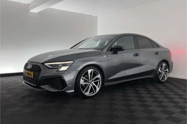 Audi A3 (2021) thumbnail 4