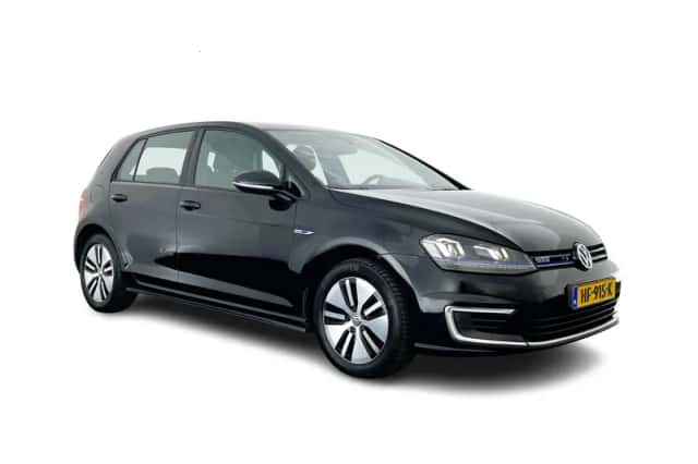 Volkswagen Golf (2015) thumbnail 1