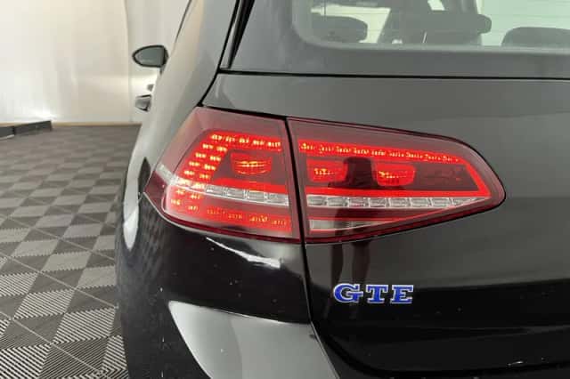 Volkswagen Golf (2015) thumbnail 28