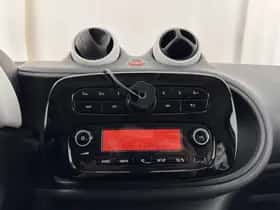 Smart Forfour (2015) thumbnail 13