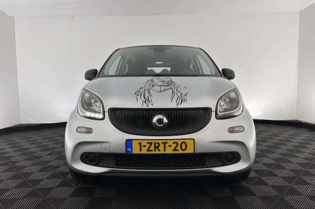 Smart Forfour (2015) thumbnail 3