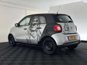 Smart Forfour (2015) thumbnail 5