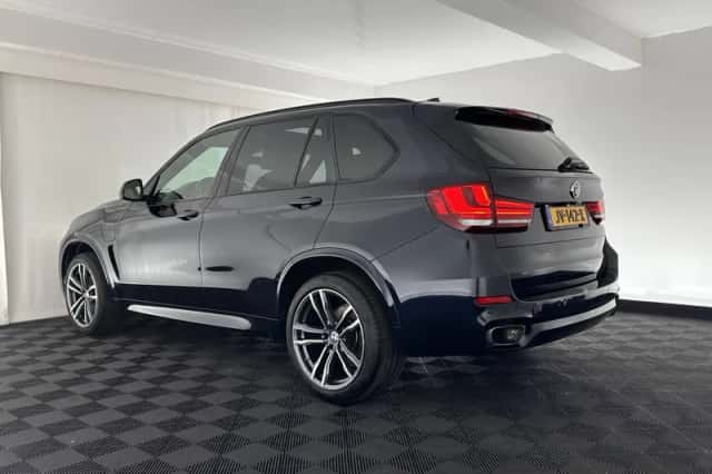 BMW X5 (2016) thumbnail 4