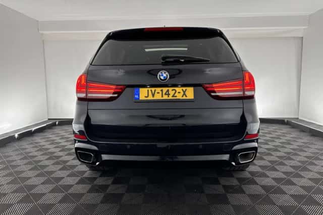BMW X5 (2016) thumbnail 5