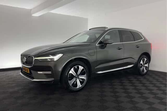 Volvo XC60 (2021) thumbnail 4