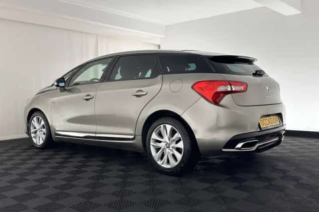 Citroën DS5 (2013) thumbnail 4