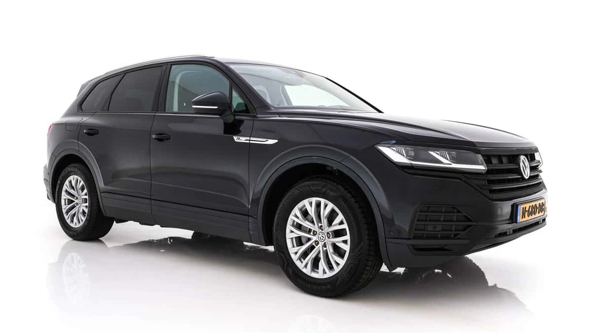 Volkswagen Touareg (2018) — foto 1