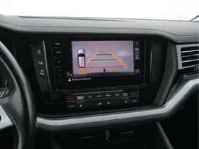 Volkswagen Touareg (2018) thumbnail 17