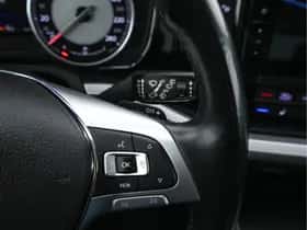Volkswagen Touareg (2018) thumbnail 19
