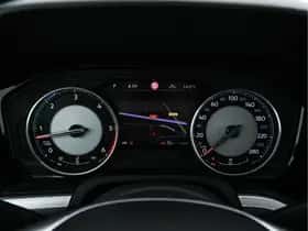 Volkswagen Touareg (2018) thumbnail 20