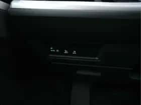 Volkswagen Touareg (2018) thumbnail 21