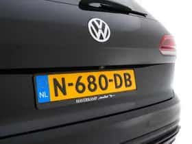 Volkswagen Touareg (2018) thumbnail 28