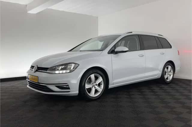 Volkswagen Golf (2017) thumbnail 4