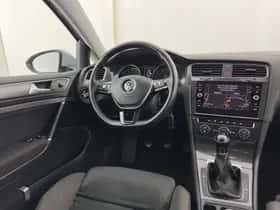 Volkswagen Golf (2017) thumbnail 8