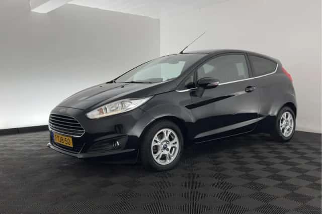 Ford Fiesta (2014) thumbnail 4