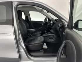 Smart Forfour (2019) thumbnail 12