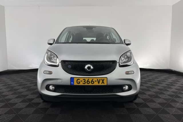 Smart Forfour (2019) thumbnail 3