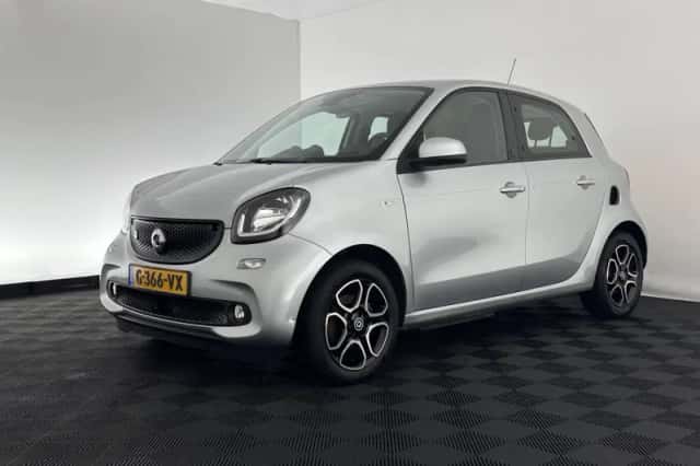 Smart Forfour (2019) thumbnail 4