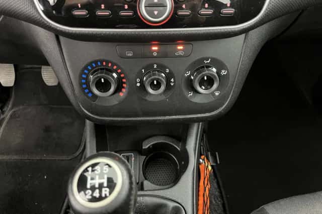 Fiat Punto (2015) thumbnail 14