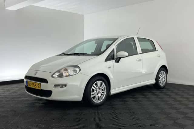 Fiat Punto (2015) thumbnail 4