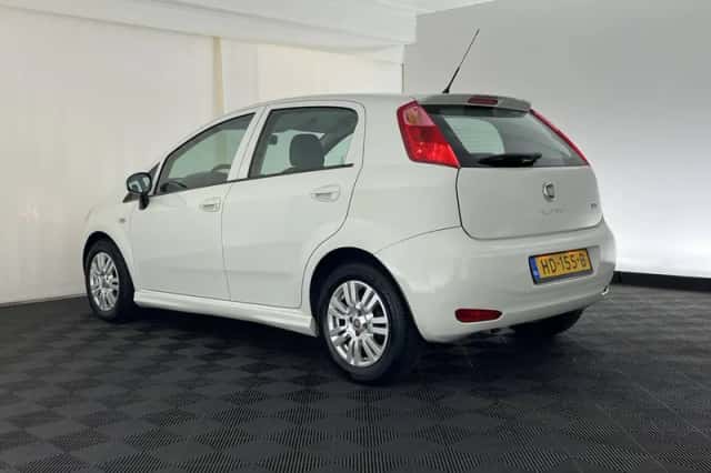 Fiat Punto (2015) thumbnail 5