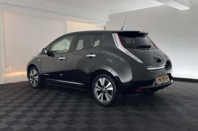 Nissan Leaf (2017) thumbnail 5