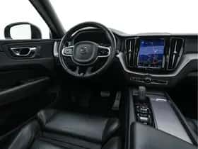 Volvo XC60 (2020) thumbnail 8