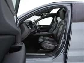 Volvo XC60 (2020) thumbnail 9