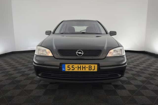 Opel Astra (2001) thumbnail 3