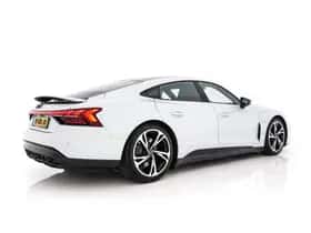 Audi e-tron GT (2021) thumbnail 7