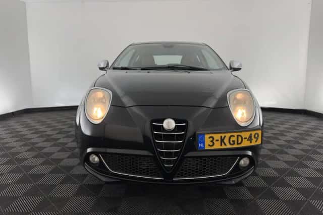 Alfa Romeo Mito (2013) thumbnail 3