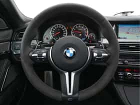 BMW M5 (2014) thumbnail 23