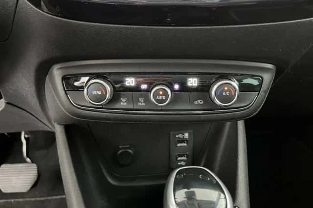 Opel Crossland X (2020) thumbnail 16