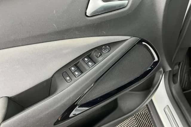 Opel Crossland X (2020) thumbnail 22